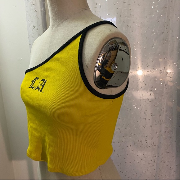 LA crop top - Picture 2 of 5